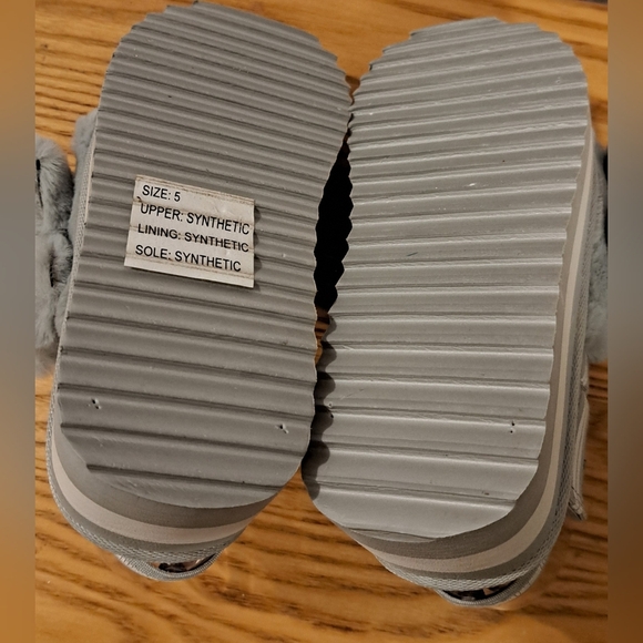 NWT Y2K Soft Grey Fuzzy Platform Comfy Preppy Peep Toe Sandal Shoe SZ 5 - Picture 6 of 6